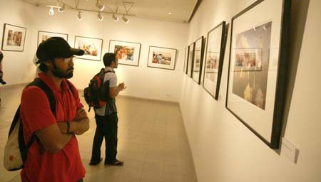 New Age photo of Raghu Rai's exhibition