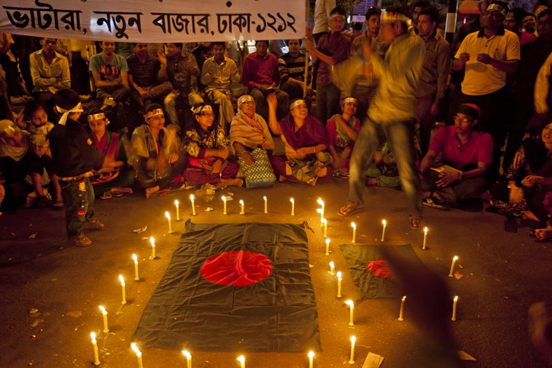 Protesters singing, dancing and chanting during the demonstrations. Credit: Shahidul Alam/Drik/Majority World