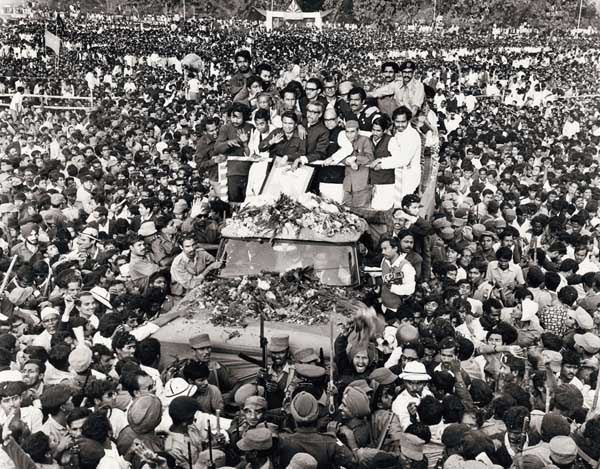 The return to Bangladesh of Sheikh Mujibur Rahman, released from captivity in Pakistan. Photo: Rashid Talukder/Drik/Majority World