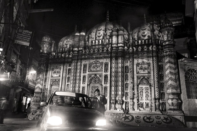A taxi in front of Koshaituli masjid, Koshaituli, 2012.