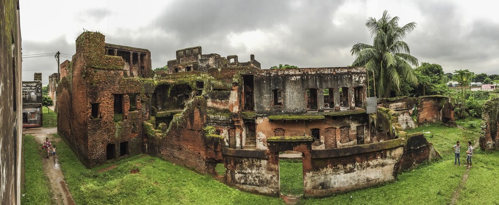 Ruins of Panam Nagar, Sonargaon. Where the East India Company factory was located. once the biggest arong of Bengal muslin. Photo: Shahidul Alam/Drik/Majority World